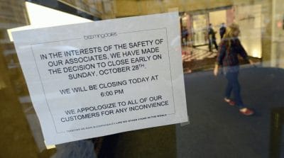 Negozi chiusi, a New York l’attesa per Sandy