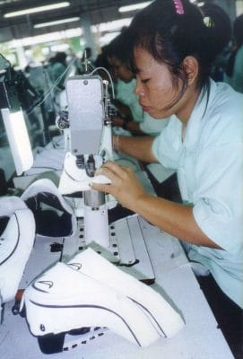 Il 40% degli importatori Usa vuole uscire dalla Cina