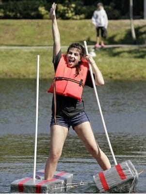 Ecco le scarpe per camminare sulle acque