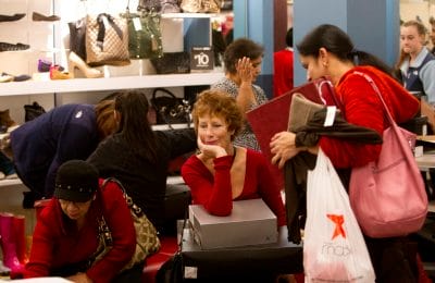 Black Friday, meno acquisti negli Usa