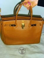 Borse false in boutique di lusso a Ferrara