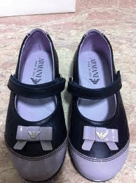 In Cina vietano scarpe da bambino griffate: “Sono pericolose”