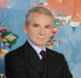 Aeffe torna all’utile e cresce in Cina