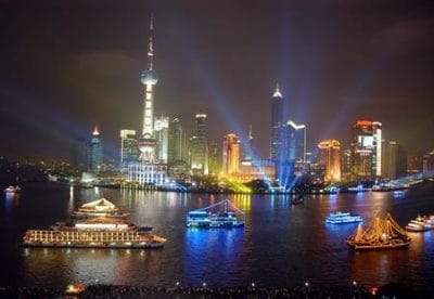 Più offerta a Shanghai, si placano gli affitti per i negozi del lusso