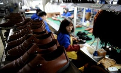Cina, più scarpe all’interno, crolla la produzione costiera