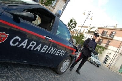 Corridonia: omette soccorso e aggredisce i carabinieri, arrestato calzaturiere
