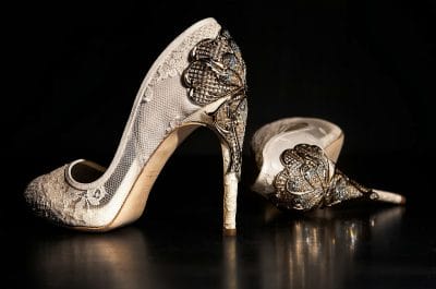 Le scarpe nuziali di Belen? Le ha fatte un trans