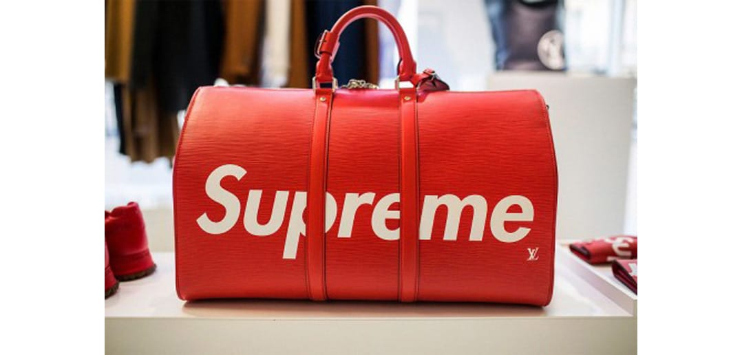 louis vuitton supreme luggage