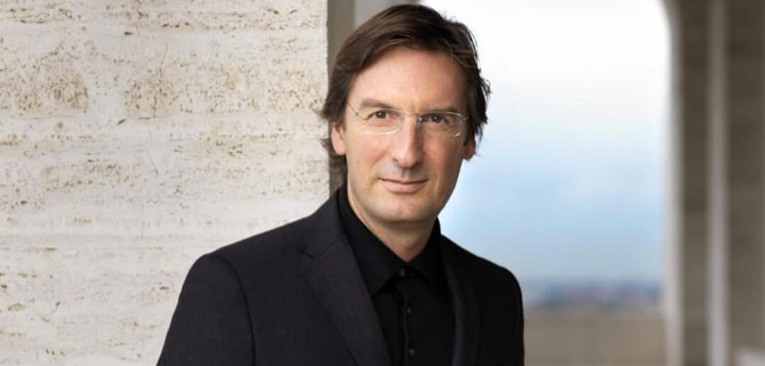 The right bag drives the season business”, says Pietro Beccari, new CEO at  Christian Dior - LaConceria