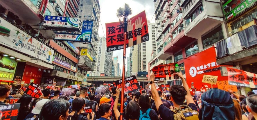 Il lusso conta i danni di Hong Kong