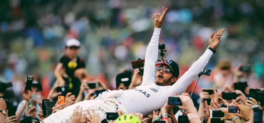 Hamilton vegano contro la pelle: “Non la voglio sulle Mercedes”