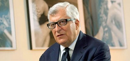 Il vero rischio per Bertelli? Non l'offshoring, ma l'estinzione