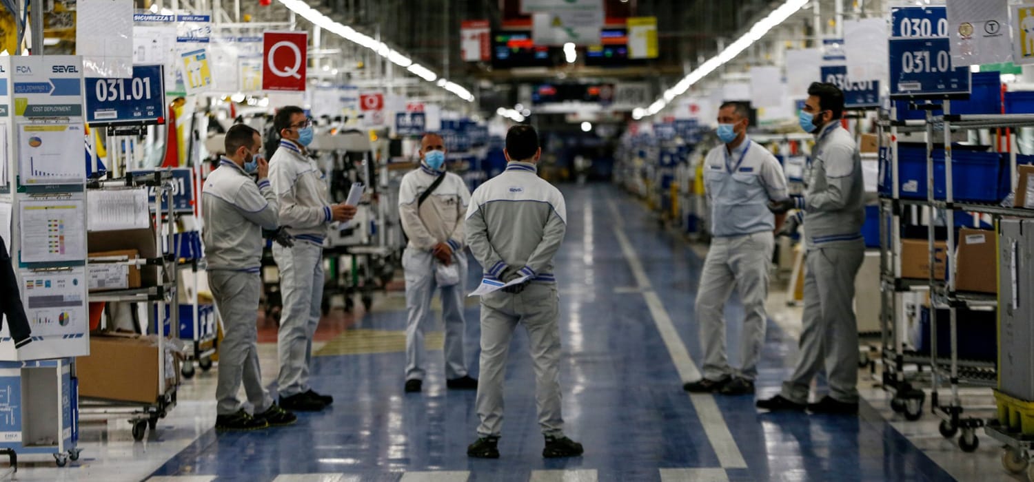 Francia, 8 mld per salvare l'auto (e Renault). FCA ottiene i 6 mld