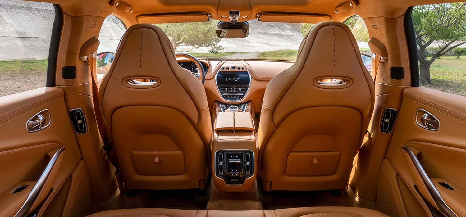 Daimler ups its share to 20% and solves Aston Martin’s problems