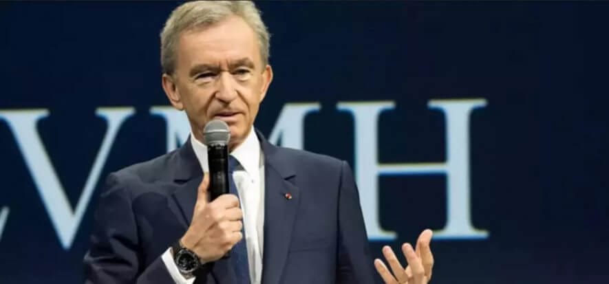 Arnault spiega il record di LVMH e taglia a fette il metaverso