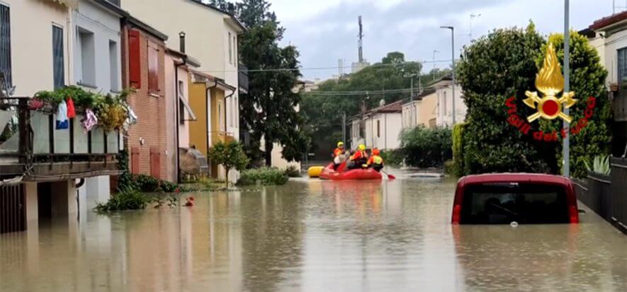 L’alluvione sfiora la scarpa di San Mauro: “Siamo dei miracolati”