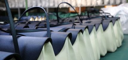 Exports of Italian leather handbags slow to +3.7% in 9 months