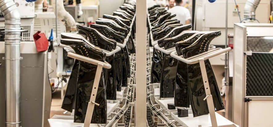 Chanel continues to invest in Italy: new binding line for Gensi Group