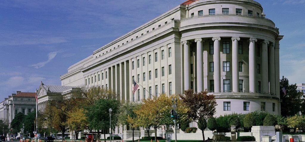 Antitrust USA vuole opporsi al deal tra Tapestry e Capri Holdings