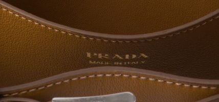 Prada e Ferragamo: “La pelle è green” (e chi vuol capire capisca)