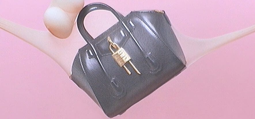 Givenchy ha scelto Burton per valorizzare il prodotto