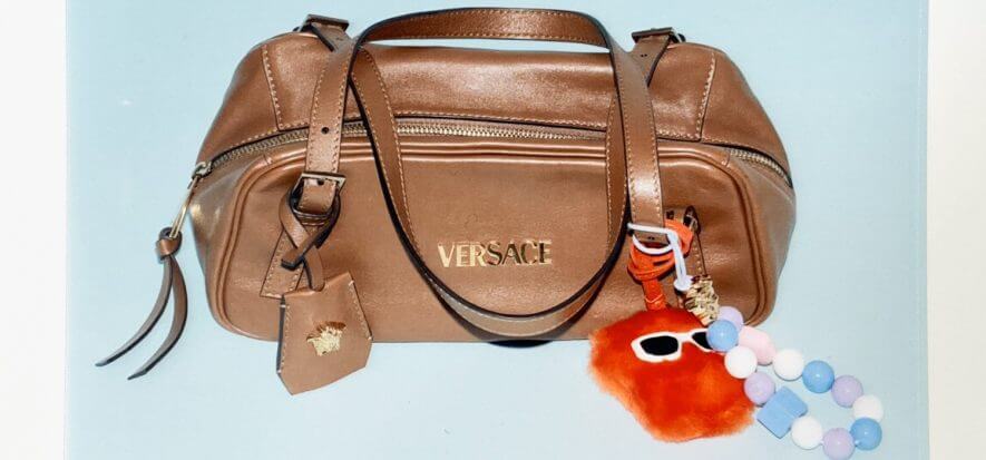 Quindi Versace sarebbe in vendita, Ferragamo no (se tutto va bene)