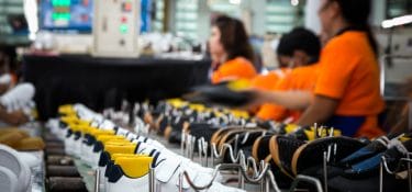 Nel 2025 soffre la scarpa cinese, Italia e Spagna non approfittano