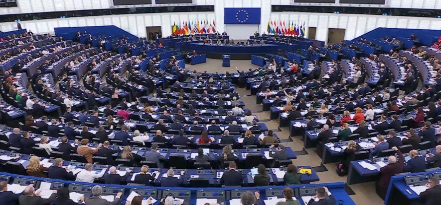 L’ Europarlamento approva la proposta: l’EUDR slitta al 2027