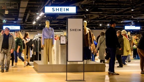 Ci sono due possibili letture alla guerra italiana a Shein