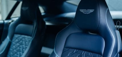 La sofferenza dei motori: Aston Martin, le Harley e pure BYD